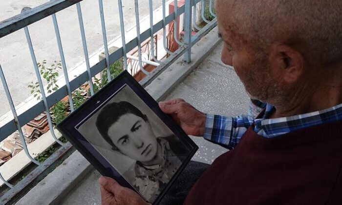 Çorum’da 52 yıldır kayıp kardeşini arıyor