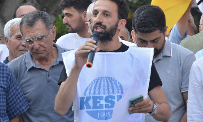İRONİLİ TEPKİ