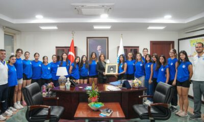 TÜRKİYE ŞAMPİYONU SARA’DAN BAŞKAN OYA TEKİN’E ALTIN MADALYA SÖZÜ