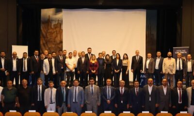 Hem Nalına, Hem Mıhına!