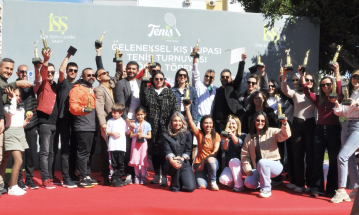 Yusuf Konaklı Akademisinde İpek Soylu rüzgarı esti