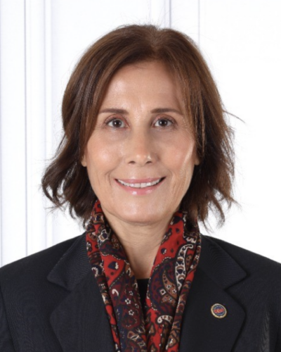 OYA TEKİN: “BENDEN NE İSTİYORSUNUZ?”
